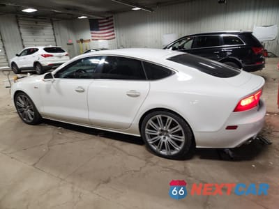 Drugie zdjęcie samochodu z przodu: 2014 AUDI A7 PREMIUM PLUS VIN:WAUWGAFC5EN073112 - miniatura