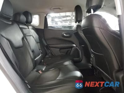 Zdjęcie 11 z 12 samochodu: 2018 JEEP COMPASS LATITUDE VIN:3C4NJDBB4JT350261 - miniatura