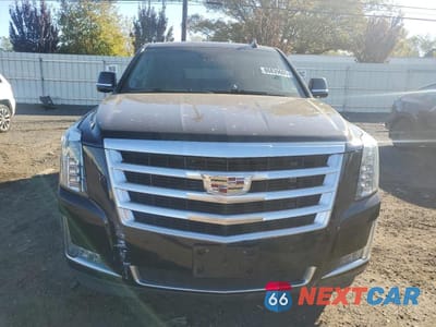 Piąte zdjęcie samochodu w środku: 2018 CADILLAC ESCALADE LUXURY VIN:1GYS4BKJ6JR126322 - miniatura