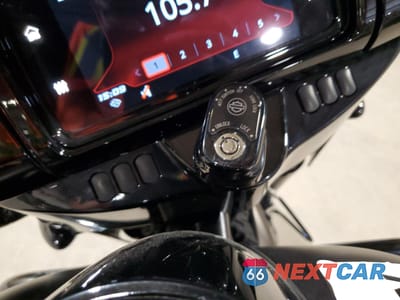 Zdjęcie 8 z 10 samochodu: 2020 HARLEY-DAVIDSON FLHXS VIN:1HD1KRP10LB629136 - miniatura