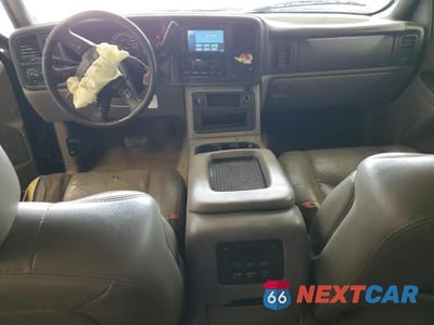 Zdjęcie 8 z 13 samochodu: 2006 CHEVROLET SUBURBAN K1500 VIN:1GNFK16Z56J170011 - miniatura