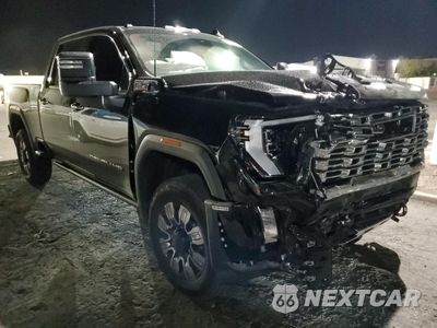 Czwarte zdjęcie samochodu z boku: 2025 GMC SIERRA K2500 DENALI VIN:1GT4UREYXSF282334 - miniatura