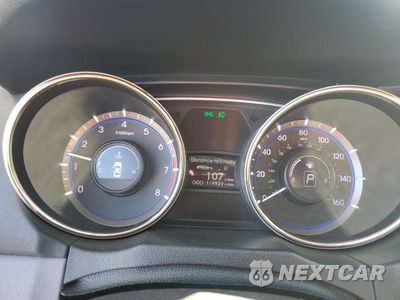 Zdjęcie 9 z 12 samochodu: 2013 HYUNDAI SONATA SE VIN:5NPEC4AC9DH636714 - miniatura