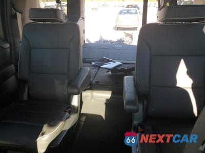 Zdjęcie 10 z 15 samochodu: 2024 GMC YUKON XL C1500 SLT VIN:1GKS1GKDXRR411580 - miniatura