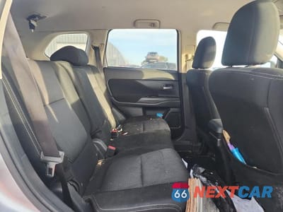 Zdjęcie 10 z 12 samochodu: 2016 MITSUBISHI OUTLANDER ES VIN:JA4AD2A35GZ010794 - miniatura