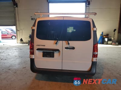 Zdjęcie 6 z 12 samochodu: 2017 MERCEDES BENZ METRIS DELIVERY VAN VIN:WD3PG2EA5H3270885 - miniatura
