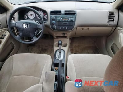 Zdjęcie 8 z 13 samochodu: 2002 HONDA CIVIC LX VIN:2HGES16852H932973 - miniatura
