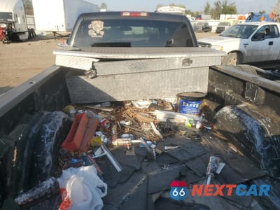 Zdjęcie 10 z 13 samochodu: 2005 CHEVROLET SILVERADO 3500 WORK VIN:1GCJK33235F864509 - miniatura