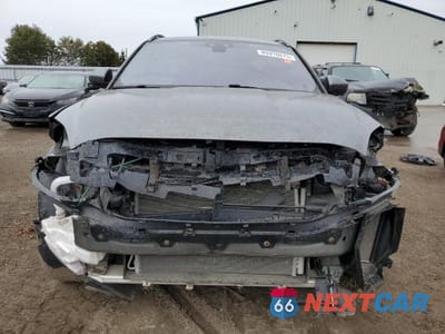Piąte zdjęcie samochodu w środku: 2018 JAGUAR E-PACE R-DYNAMIC HSE VIN:SADFM2GX6J1Z17442 - miniatura