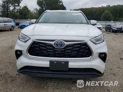 Piąte zdjęcie samochodu w środku: 2022 TOYOTA HIGHLANDER HYBRID LIMITED VIN:5TDXBRCH0NS557624 - miniatura