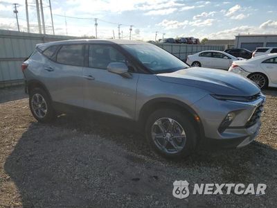 Czwarte zdjęcie samochodu z boku: 2025 CHEVROLET BLAZER 3LT VIN:3GNKBDR41SS251807 - miniatura