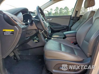 Zdjęcie 7 z 16 samochodu: 2017 HYUNDAI SANTA FE SE ULTIMATE VIN:KM8SR4HF9HU198009 - miniatura