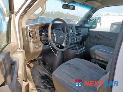 Zdjęcie 8 z 13 samochodu: 2018 CHEVROLET EXPRESS 3500 6.0L V8 VIN:1GCZGHFG7J1165402 - miniatura