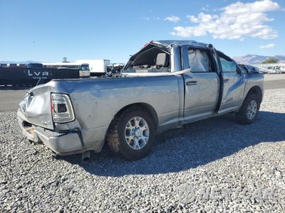 Trzecie zdjęcie samochodu z tyłu: 2024 RAM 2500 LARAMIE VIN:3C6UR5FL4RG104917 - miniatura