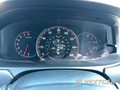Zdjęcie 8 z 11 samochodu: 2016 HONDA ACCORD SPORT VIN:1HGCR2F54GA140253 - miniatura
