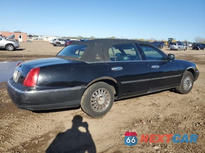 Trzecie zdjęcie samochodu z tyłu: 1999 LINCOLN TOWN CAR SIGNATURE VIN:1LNHM82W8XY714666 - miniatura