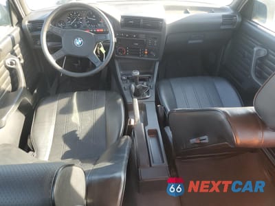 Zdjęcie 8 z 12 samochodu: 1986 BMW 325 E VIN:WBAAB5403G9675625 - miniatura