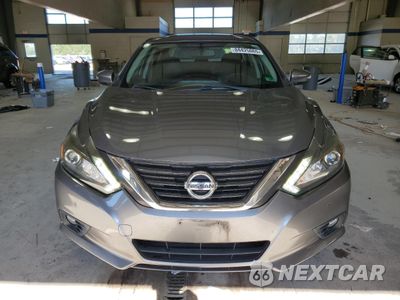 Piąte zdjęcie samochodu w środku: 2017 NISSAN ALTIMA 3.5SL VIN:1N4BL3AP1HC164371 - miniatura