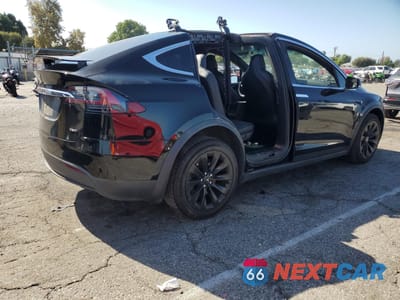 Trzecie zdjęcie samochodu z tyłu: 2018 TESLA MODEL X VIN:5YJXCAE2XJF113494 - miniatura