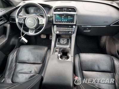Zdjęcie 8 z 13 samochodu: 2017 JAGUAR F-PACE R - SPORT VIN:SADCL2BV3HA497824 - miniatura