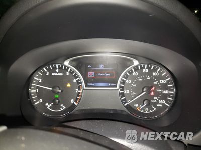 Zdjęcie 9 z 12 samochodu: 2016 NISSAN ALTIMA 2.5 VIN:1N4AL3AP3GN381032 - miniatura