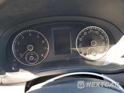 Zdjęcie 9 z 12 samochodu: 2013 VOLKSWAGEN PASSAT S VIN:1VWAP7A37DC012293 - miniatura