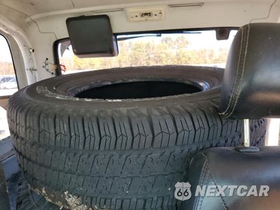 Zdjęcie 10 z 14 samochodu: 1992 JEEP WRANGLER / YJ S VIN:2J4FY19P7NJ552349 - miniatura