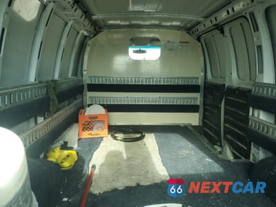 Zdjęcie 10 z 15 samochodu: 2012 CHEVROLET EXPRESS G1500 VIN:1GCSGAFX3C1109100 - miniatura