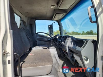 Zdjęcie 11 z 13 samochodu: 2015 ISUZU NPR HD BOX TRUCK VIN:54DC4W1B3FS801535 - miniatura