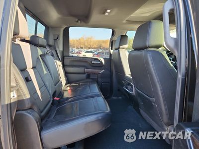 Zdjęcie 10 z 14 samochodu: 2021 GMC SIERRA K3500 DENALI VIN:1GT49WEY7MF136721 - miniatura