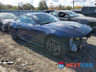 Czwarte zdjęcie samochodu z boku: 2020 FORD MUSTANG VIN:1FA6P8TH9L5174281 - miniatura