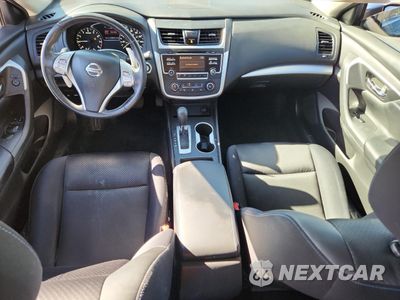 Zdjęcie 8 z 15 samochodu: 2017 NISSAN ALTIMA 2.5 VIN:1N4AL3APXHC489354 - miniatura