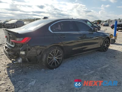 Trzecie zdjęcie samochodu z tyłu: 2019 BMW 330I VIN:WBA5R1C54KAK06392 - miniatura