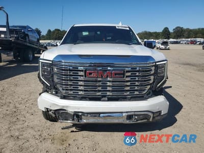 Piąte zdjęcie samochodu w środku: 2024 GMC SIERRA K1500 DENALI VIN:1GTUUGEL7RZ156742 - miniatura