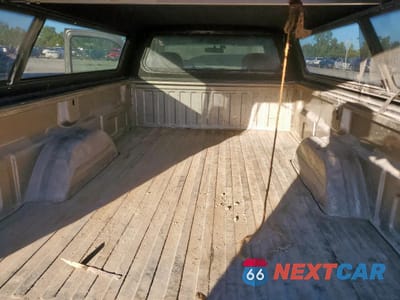 Zdjęcie 10 z 12 samochodu: 2002 CHEVROLET SILVERADO C2500 HEAVY DUTY VIN:1GCHC24162E108783 - miniatura