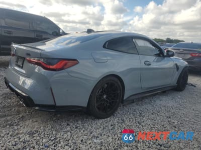Trzecie zdjęcie samochodu z tyłu: 2021 BMW M4 COMPETITION VIN:WBS33AZ00MCH56215 - miniatura