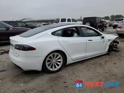 Trzecie zdjęcie samochodu z tyłu: 2016 TESLA MODEL S VIN:5YJSA1E15GF156138 - miniatura