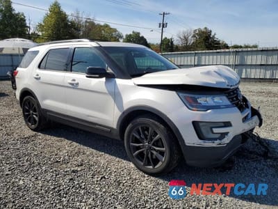 Czwarte zdjęcie samochodu z boku: 2017 FORD EXPLORER XLT VIN:1FM5K8D86HGB58176 - miniatura