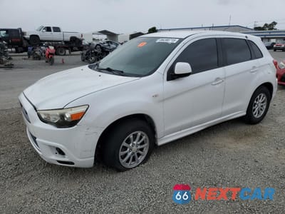 2011 MITSUBISHI OUTLANDER SPORT ES JA4AP3AU3BZ022943 - główne zdjęcie licytacji z USA - miniatura