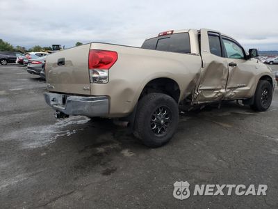 Trzecie zdjęcie samochodu z tyłu: 2007 TOYOTA TUNDRA DOUBLE CAB SR5 VIN:5TBBT54127S453164 - miniatura
