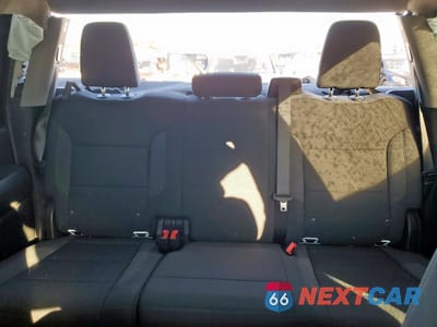 Zdjęcie 10 z 14 samochodu: 2025 CHEVROLET SILVERADO K2500 CUSTOM VIN:1GC4KME70SF306754 - miniatura