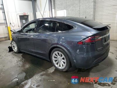 Drugie zdjęcie samochodu z przodu: 2017 TESLA MODEL X VIN:5YJXCDE23HF040206 - miniatura