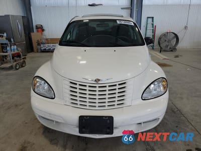 Piąte zdjęcie samochodu w środku: 2003 CHRYSLER PT CRUISER TOURING VIN:3C4FY58B43T563310 - miniatura