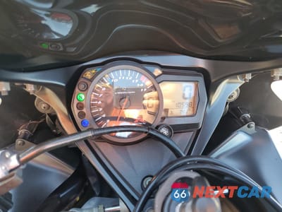 Zdjęcie 7 z 10 samochodu: 2006 SUZUKI GSX-R1000 VIN:JS1GT76AX62102752 - miniatura