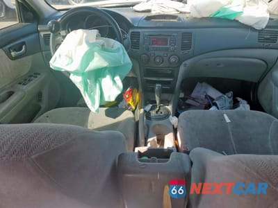 Zdjęcie 8 z 13 samochodu: 2010 KIA OPTIMA LX VIN:KNAGG4A83A5393502 - miniatura