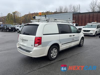 Czwarte zdjęcie samochodu z boku: 2013 RAM TRADESMAN VIN:2C4JRGAG4DR658642 - miniatura