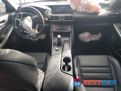 Zdjęcie 8 z 15 samochodu: 2019 LEXUS IS 300 VIN:JTHC81D25K5039579 - miniatura