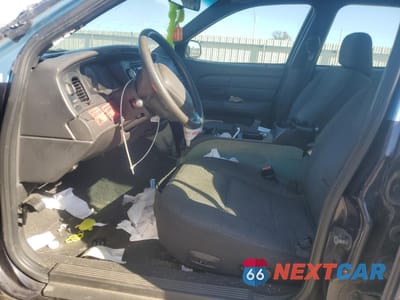 Zdjęcie 7 z 12 samochodu: 2003 FORD CROWN VICTORIA POLICE INTERCEPTOR VIN:2FAFP71W83X143257 - miniatura