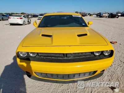 Piąte zdjęcie samochodu w środku: 2017 DODGE CHALLENGER SXT VIN:2C3CDZAG8HH531931 - miniatura
