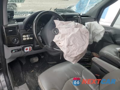 Zdjęcie 8 z 14 samochodu: 2014 MERCEDES-BENZ SPRINTER 2500 VIN:WD3PE8CC5E5914852 - miniatura